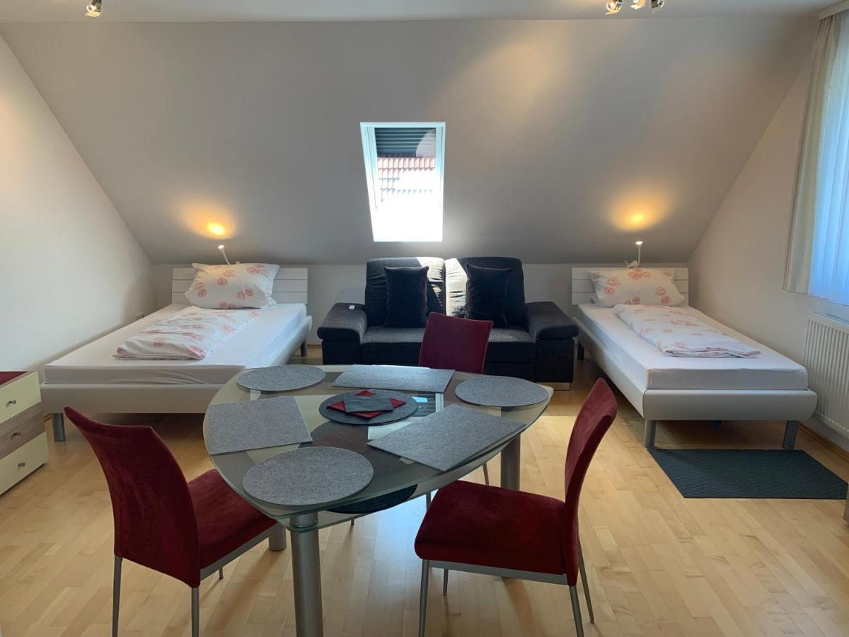 Ferienwohnung Schmitt 라우프 안 데어 페그니츠 외부 사진
